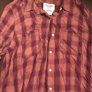 Plaid Mossimo boyfriend shirt.